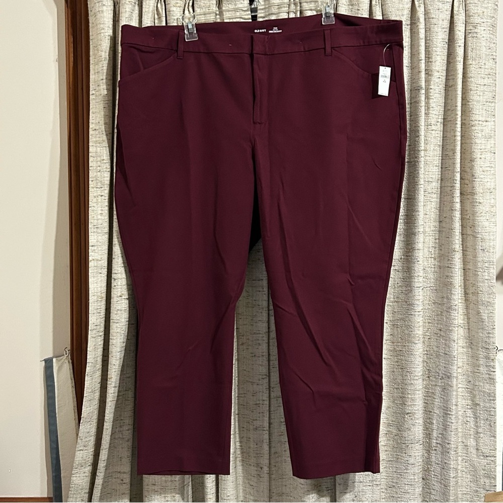 Old Navy High-Waisted Secret-Smooth Pockets Plus-Size Pixie Pants - 28 Plus